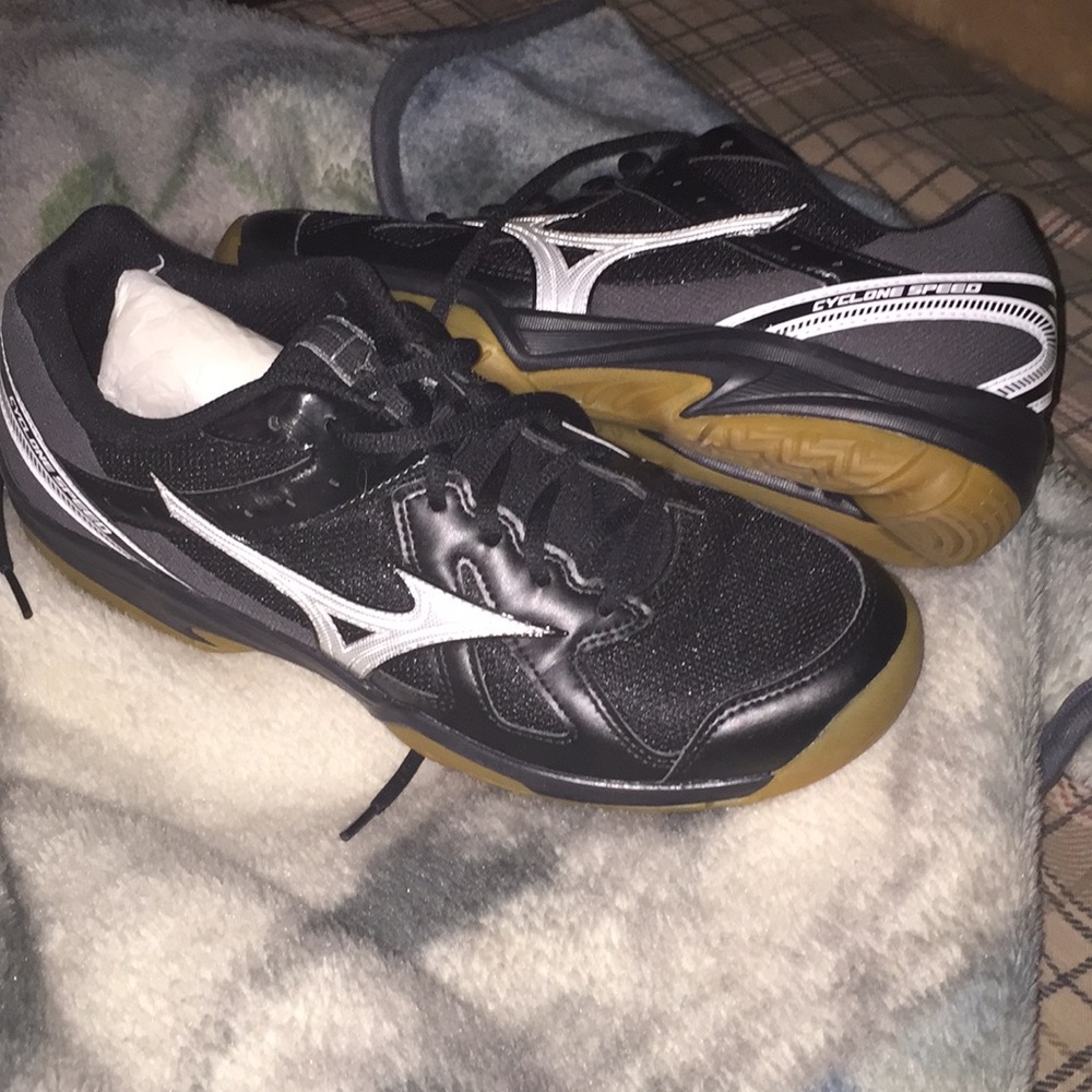 Volleyball Cyclone Mizuno shoes